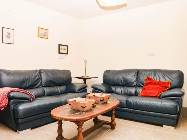 4 The Gables - 1189600 - photo 3