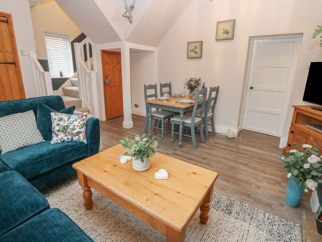 57 Cockpit Hill - 1189918 - photo 5