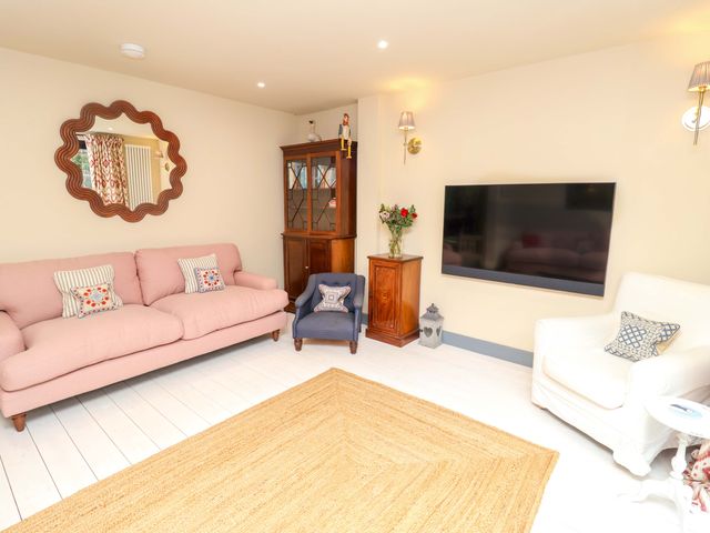 52 Lee Road - 1190739 - photo 5
