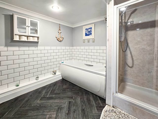 Flat 1 - 1190792 - photo 4