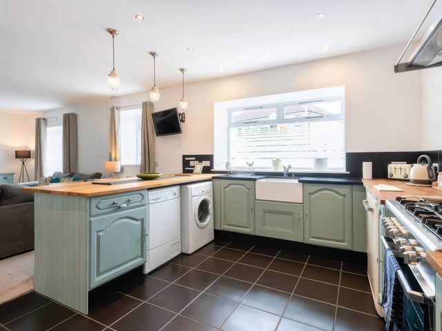 Riverside House - 1190852 - photo 3