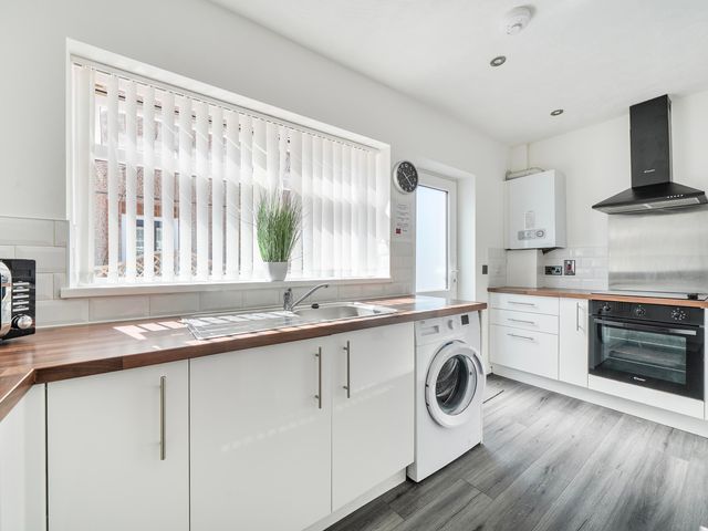58 Clifton Rise - 1190893 - photo 3