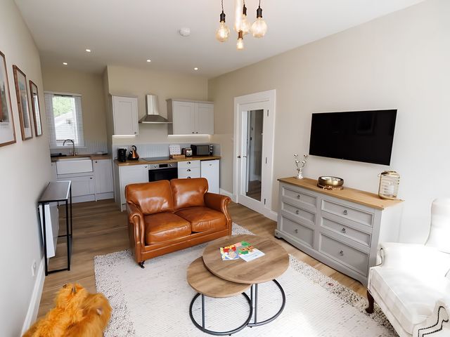 15B Kirkgate - 1190904 - photo 4