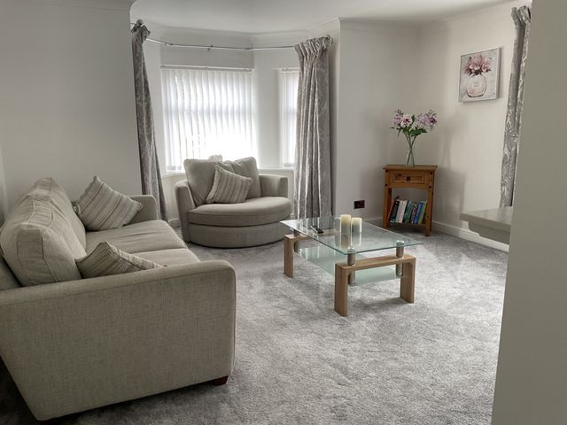 Flat 2A - 1190910 - photo 2
