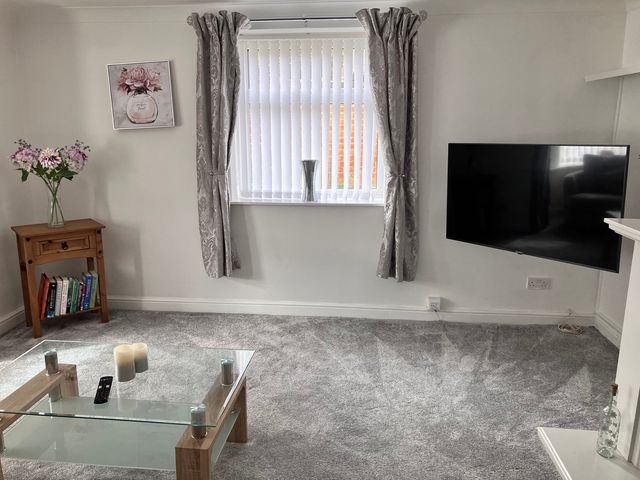 Flat 2A - 1190910 - photo 5
