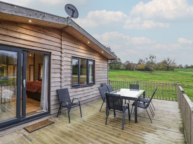 Oak Lodge - 1191265 - photo 3
