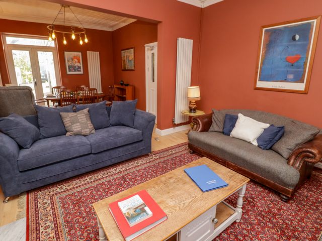 18 Kent Street - 1192071 - photo 2