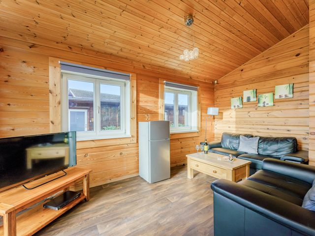 Yew Tree Spa (Pet) - 1192524 - photo 3
