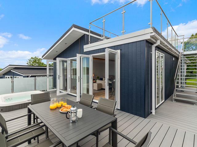 Sonnet 3 Roof Terrace Spa