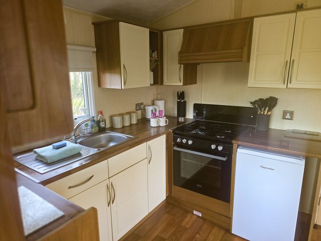 Caravan 1 at Blackmoor Farm near Tenby - 1193003 - photo 3