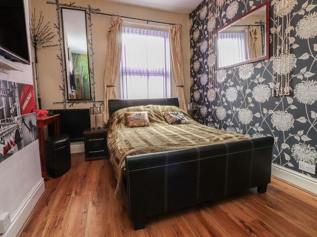 Number 6 - 1193293 - photo 3
