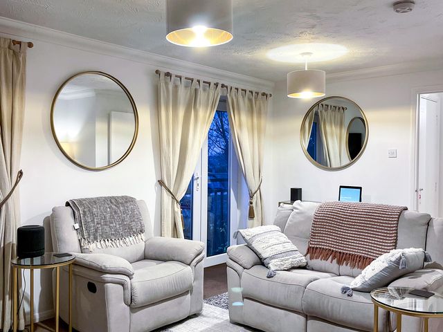 1-Bed Apt - 1193996 - photo 2