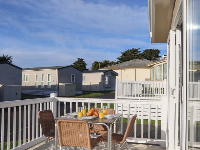Caravan C31 at Landscove Holiday Park - 1194140 - photo 5
