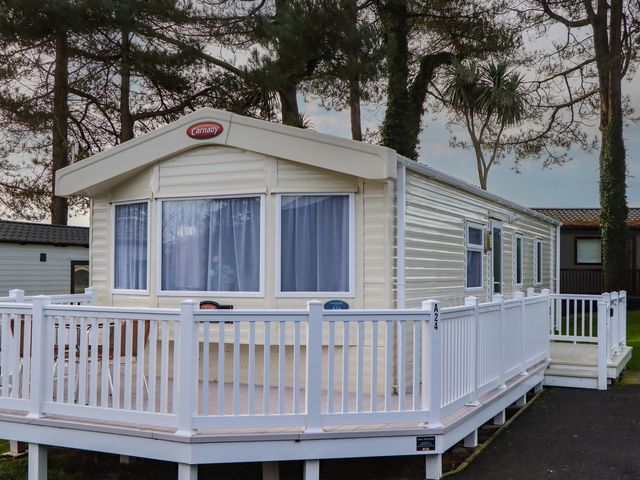 Caravan A24 at Landscove Holiday Park - 1194143 - photo 3