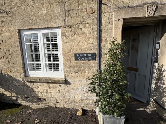Bumblebee Cottage - 1195581 - photo 2