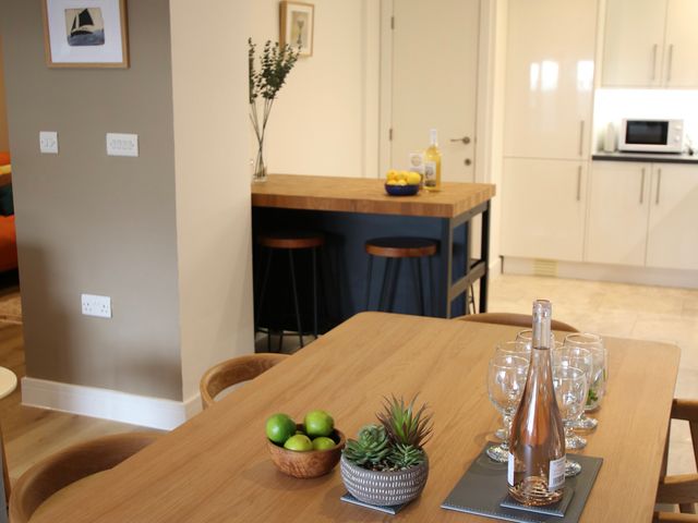 11 Fountain Court - 1195842 - photo 5