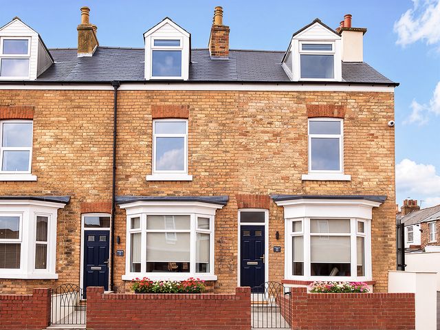 A house with windows and a front door at Trafalgar I in Scarborough