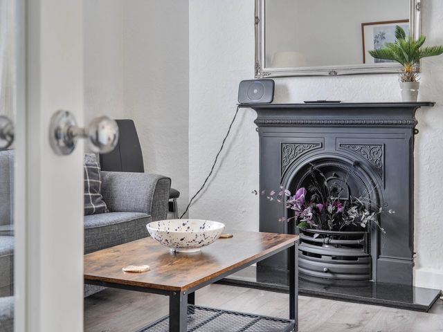 Torquay - House - Sleeps 6 - Pet Friendly - 1199103 - photo 4