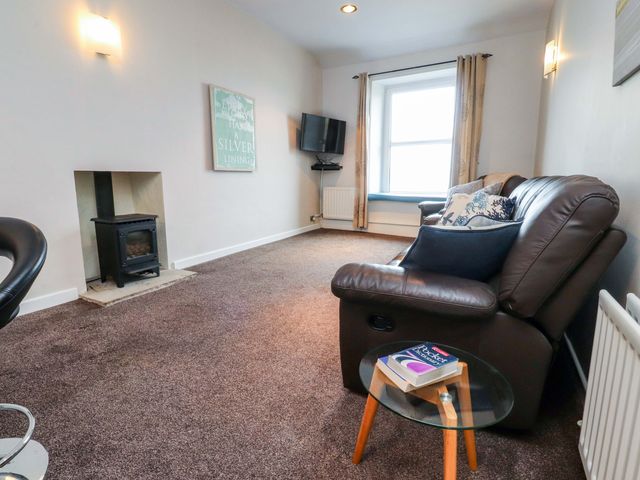 Flat 2, Dorstan - 1199204 - photo 4