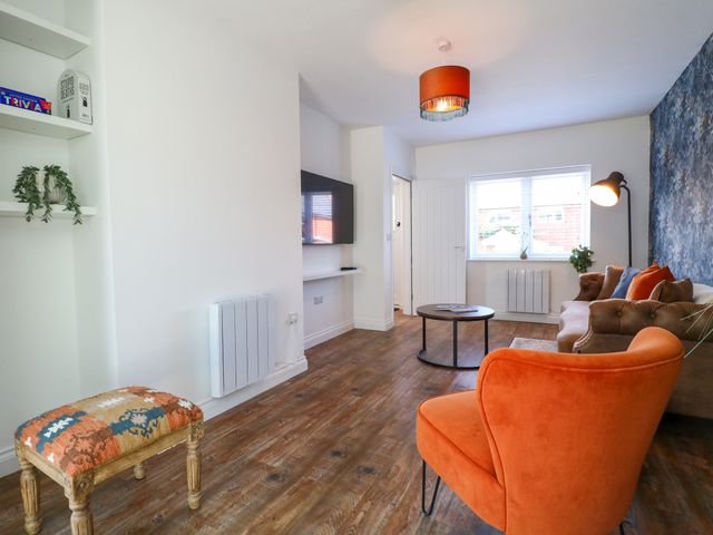 19 Berry Avenue - 1199348 - photo 3