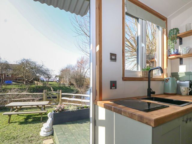 Salthaven  Shepherds Hut - 1199553 - photo 2