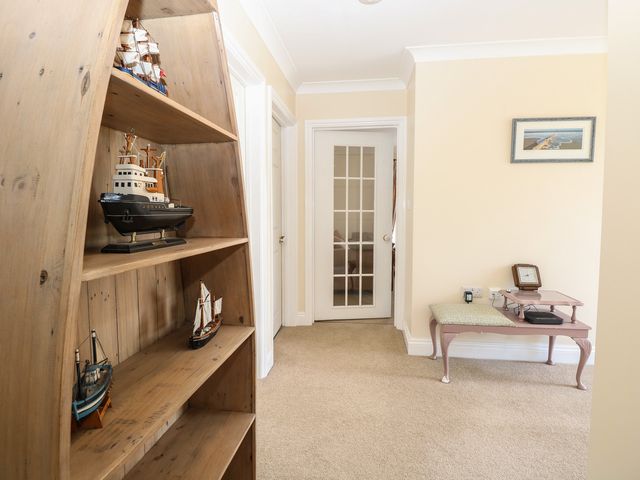 The Bungalow - 1199610 - photo 4