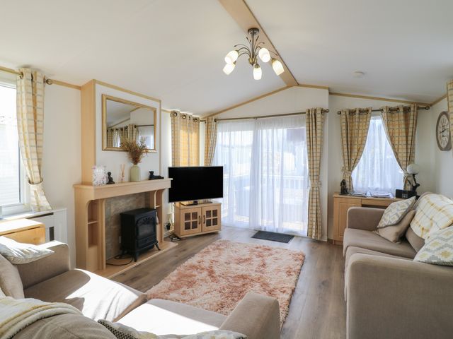 Debonair Atlas Caravan Rental Stonham Barns - 1199767 - photo 3
