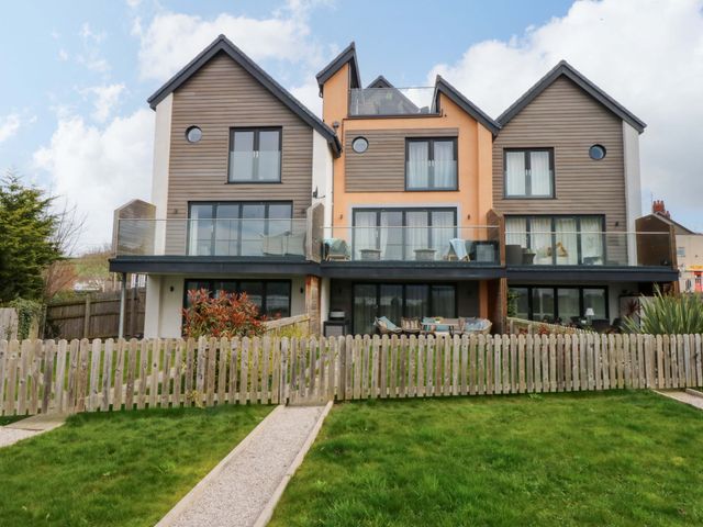 2 Glan Yr Aber - 1199797 - photo 2