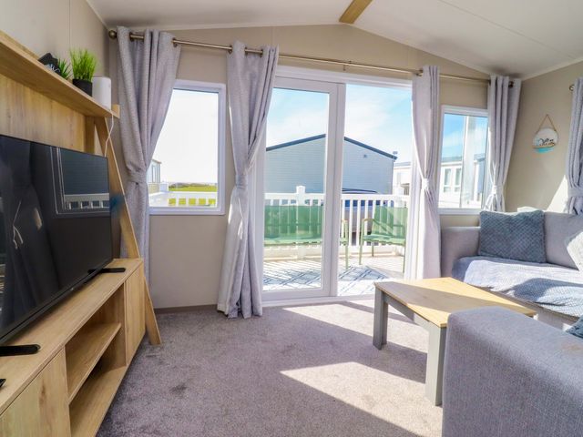 Plot B2 Crozzers Place - 1200171 - photo 3