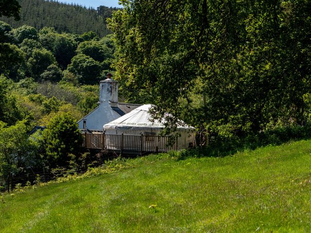 Yurts, barn and fire pit in a Snowdonia valley - 1200442 - photo 5