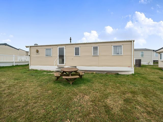 Pet-friendly lodge near Fistral Beach - 1200464 - photo 3