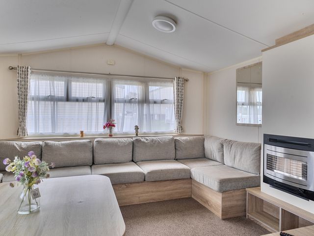 Pet-friendly lodge near Fistral Beach - 1200464 - photo 3