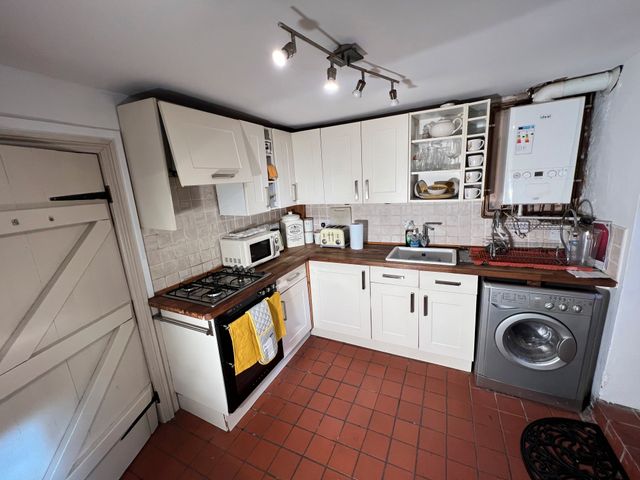 Pet-friendly cottage with walks from the door - 1200477 - photo 2