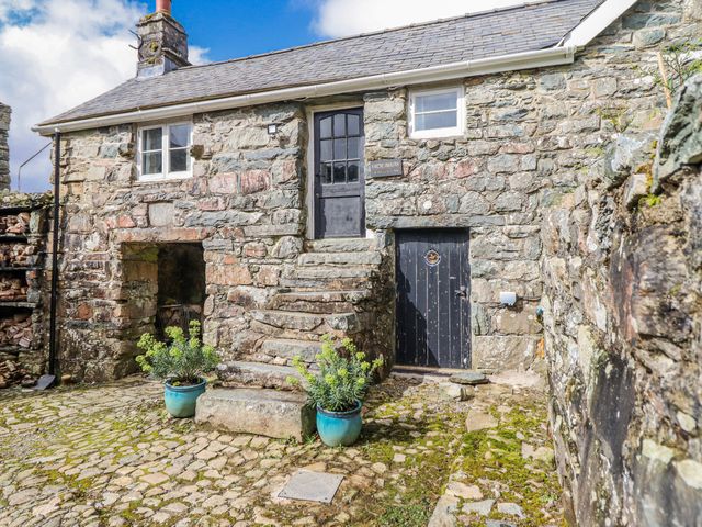 The Romantic Hideaway at Rhiw Goch Inn - 1200530 - photo 1 