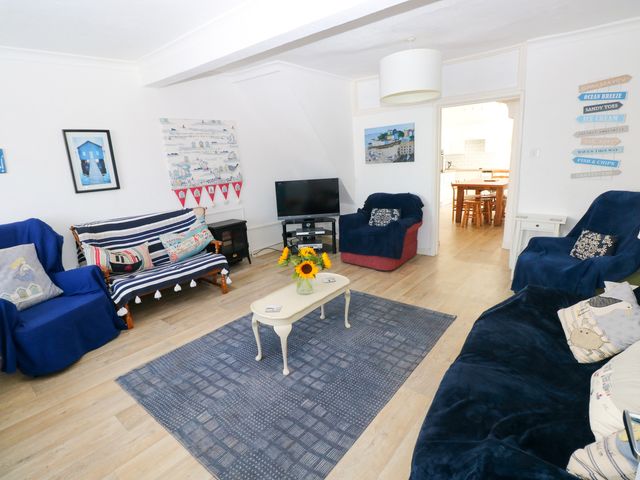 3 Edward Street Tenby - 1201241 - photo 3