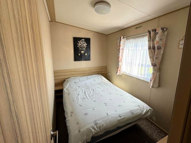 St Osyth- Sleeps8-freeparking-wifi-holidaypark - 1201273 - photo 4