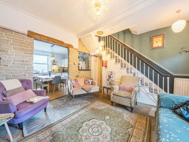 Hebden Bridge - House - Sleeps 8 - Pet Friendly - 1201277 - photo 2