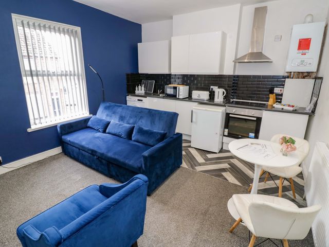 1C Highfield Road - 1201671 - photo 2