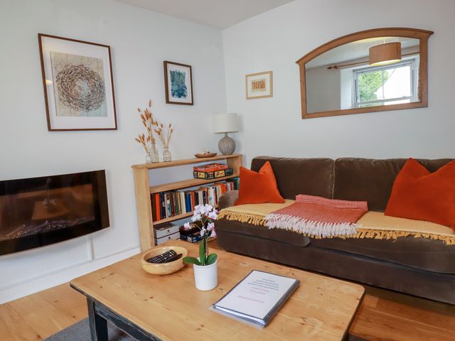 Dolphin Cottage - 1202175 - photo 4