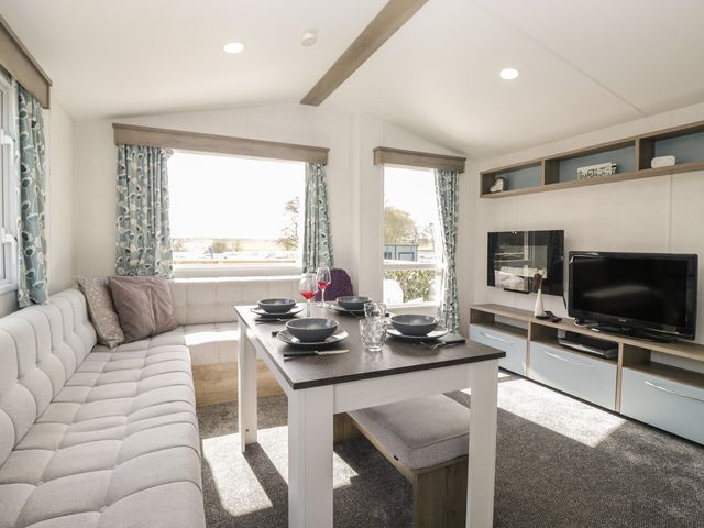 Standard Caravan at Three Lochs Holiday Park - 1202551 - photo 4