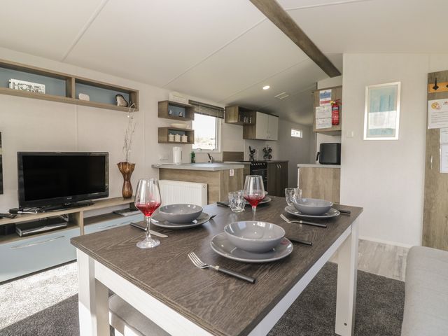 Standard Caravan at Three Lochs Holiday Park - 1202551 - photo 5