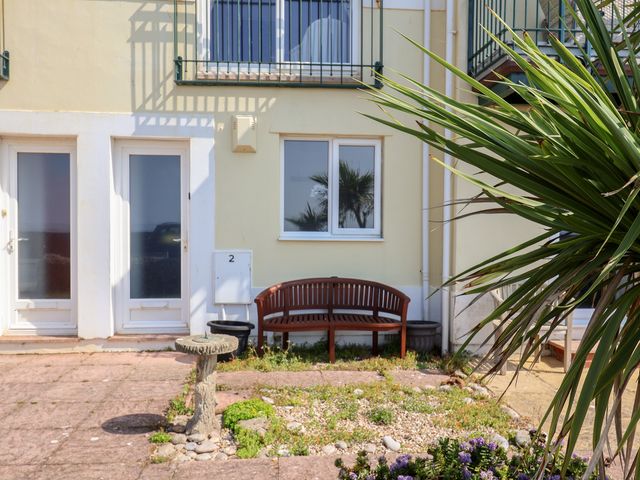 2 Lyme Mews - 1202746 - photo 3