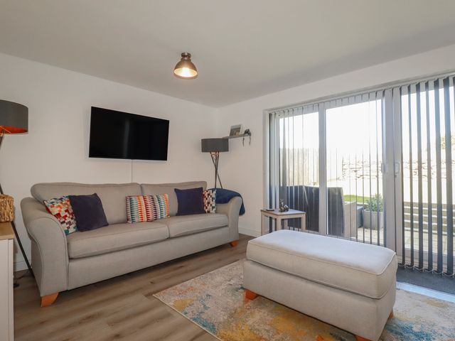 Buttercup Cottage - 1203504 - photo 3