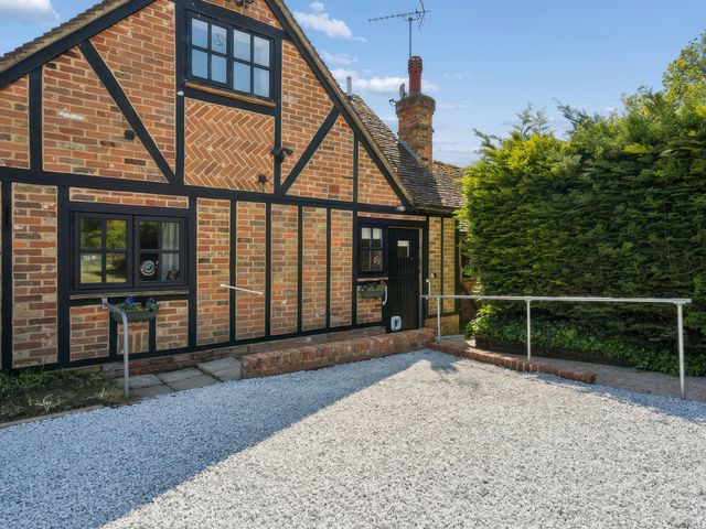 Five Acres Cottage - 1203641 - photo 2
