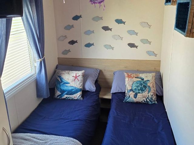 D&T Caravan Hire  Southview Holiday Park Skegness - 1203805 - photo 5
