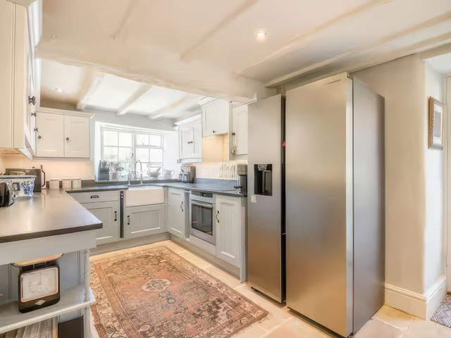 Cotswolds - Garden - Bbq - Parking - Sleeps 6 - 1203808 - photo 3