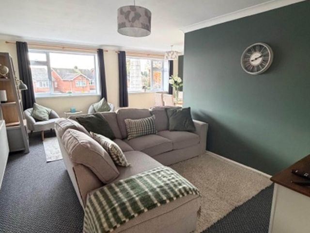 A living room with a sofa and chairs at Meriden Apartment - Sleeps 7 - Near Nec, Parking in Meriden