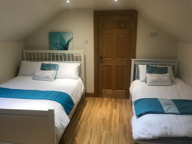 Dungannon 2 Bed Bungalow - Sleeps 5 - Pet Friendly - 1203847 - photo 5