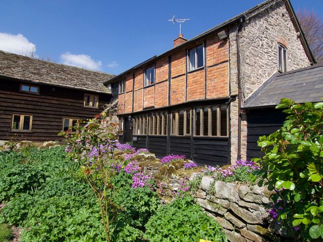 The Old Barn - 1204307 - photo 3