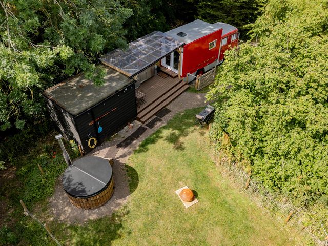 Sleeps 2 -Private Garden -Pets Ok -Hot Tub -Dennis - 1204712 - photo 5